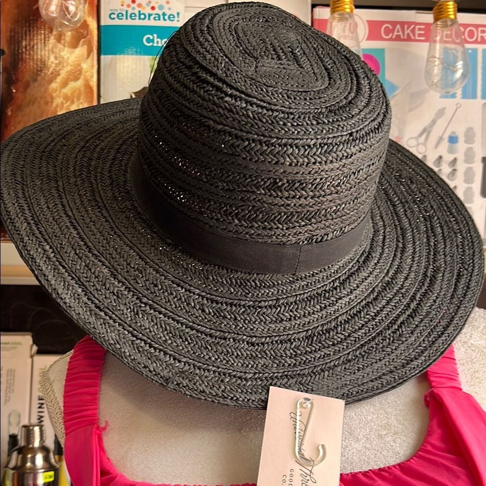 Elegant Black Woven Hat